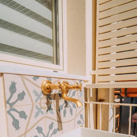 Donna Concetta Seaside Apartment